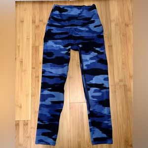 K- DEER capri length leggings